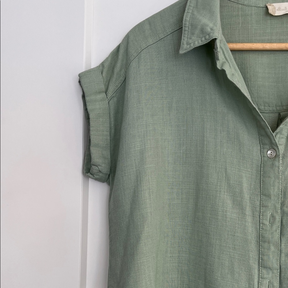 Altar'd State Short Sleeve Button-Down Shirt - Size M - Picture 3 of 7